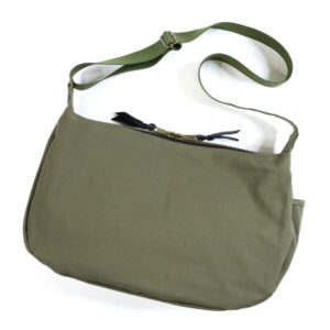 7b_3c_cm_canvas_messenger_bag_olive