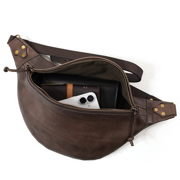 【美品】VASCO レザー ウエストバッグ-LARGE ブラウン ヴァスコ VASCO “LEATHER WAIST BAG -LARGE” | MASUYA