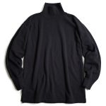 5a_a5_special_in_ordinary_model02_hun_pile_highneck_longsleeve_graphite